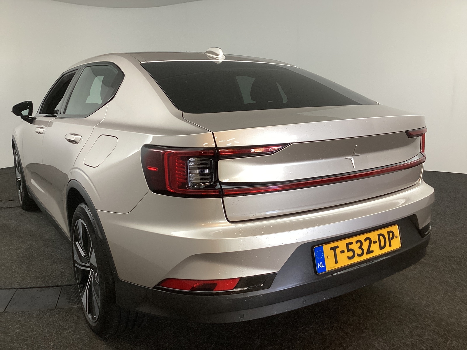 Foto 17 van Polestar 2