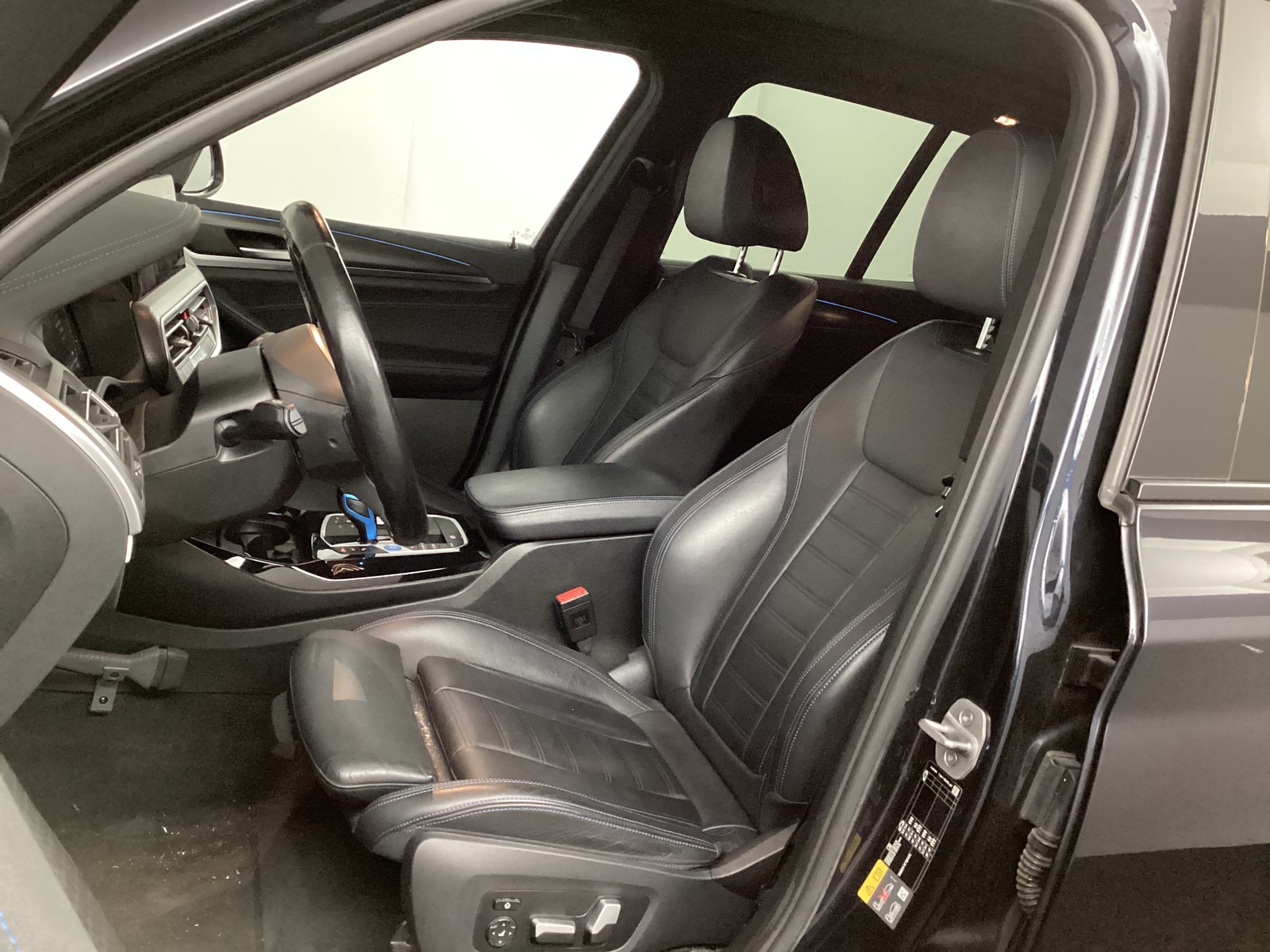 Foto 10 van BMW ix3
