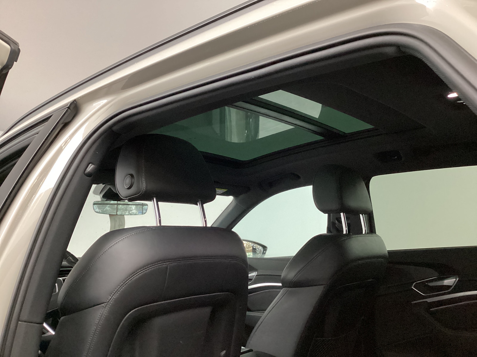 Foto 6 van Audi e-tron