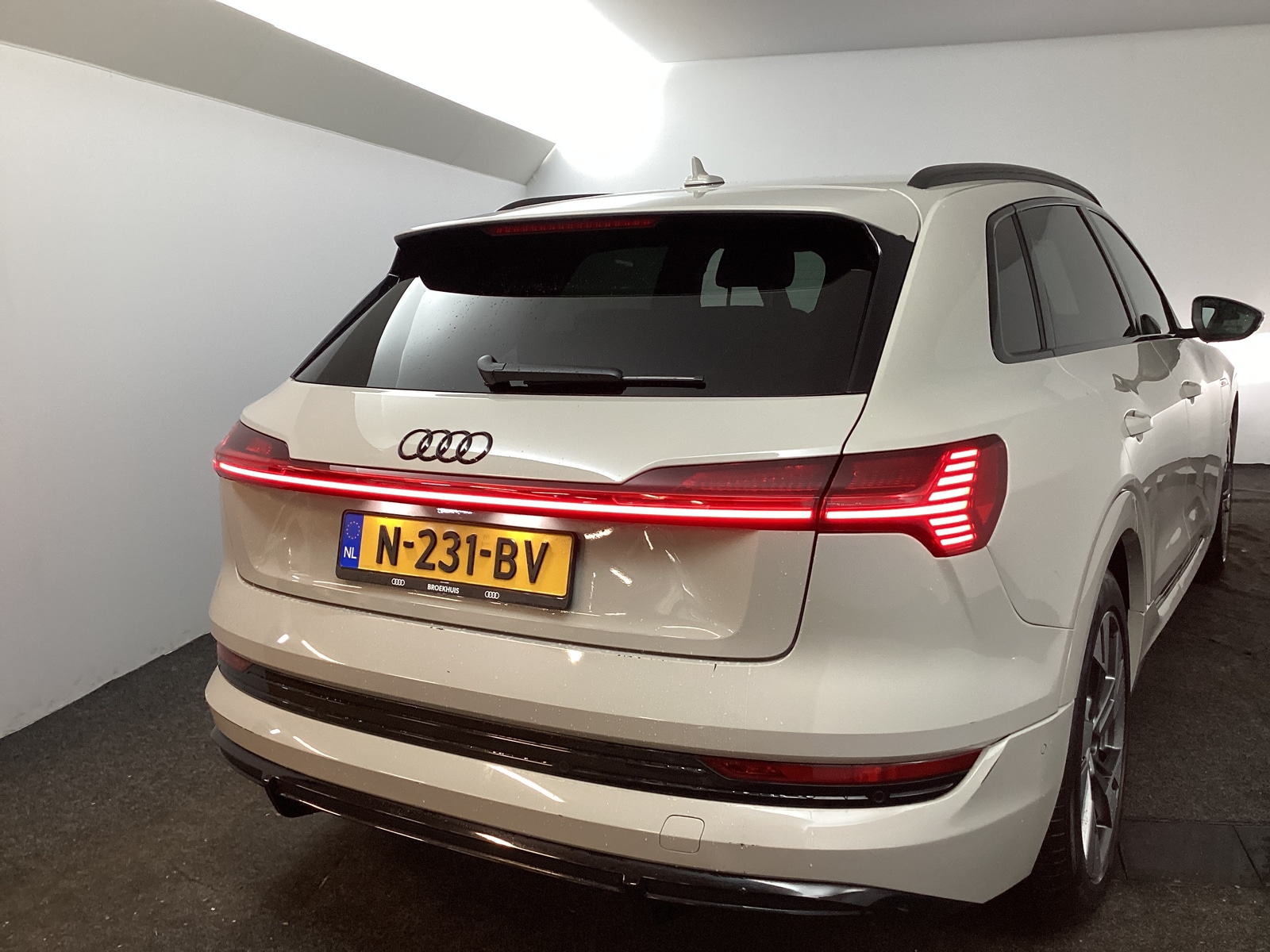Foto 15 van Audi e-tron